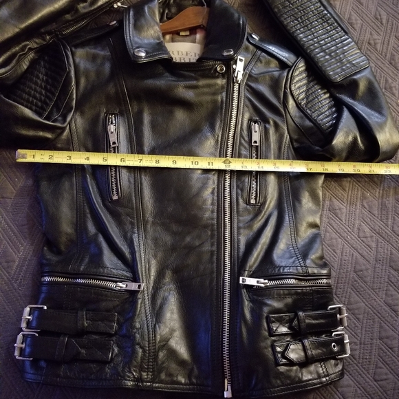 HOSTPICK!!! Burberry Jacket with Nova Check lining - Picture 13 of 14